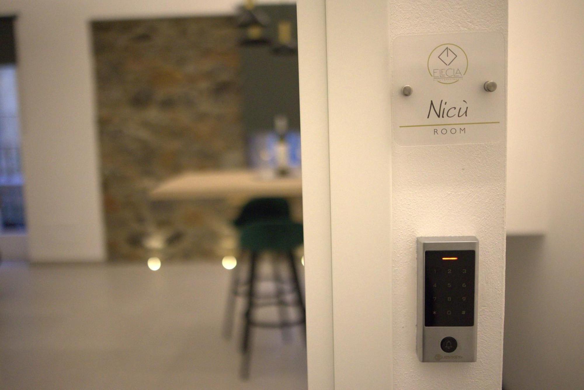 Elecla Apartment Cefalu Luaran gambar